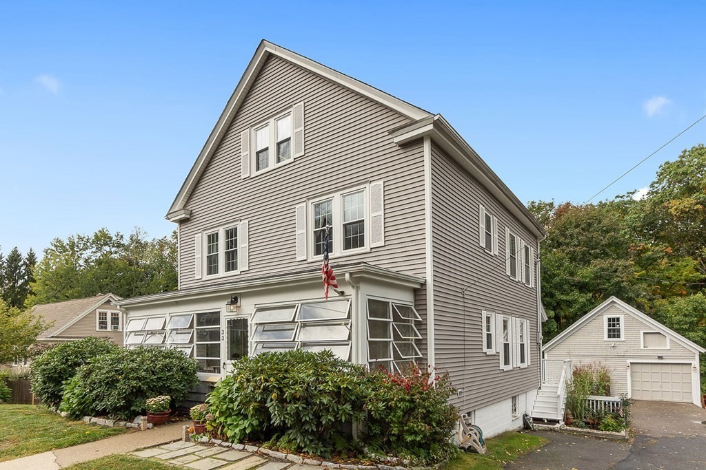 33 Lovell Road Holden, MA 01520 - Photo 2 of 35 Gallery Image 2
