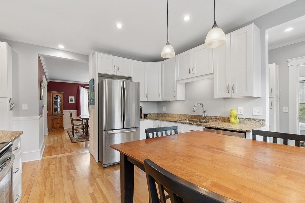 33 Lovell Road Holden, MA 01520 - Photo 9 of 35 Gallery Image 9