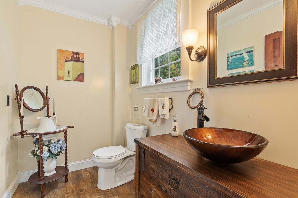 33 Lovell Road Holden, MA 01520 - Photo 10 of 35 Gallery Image 10