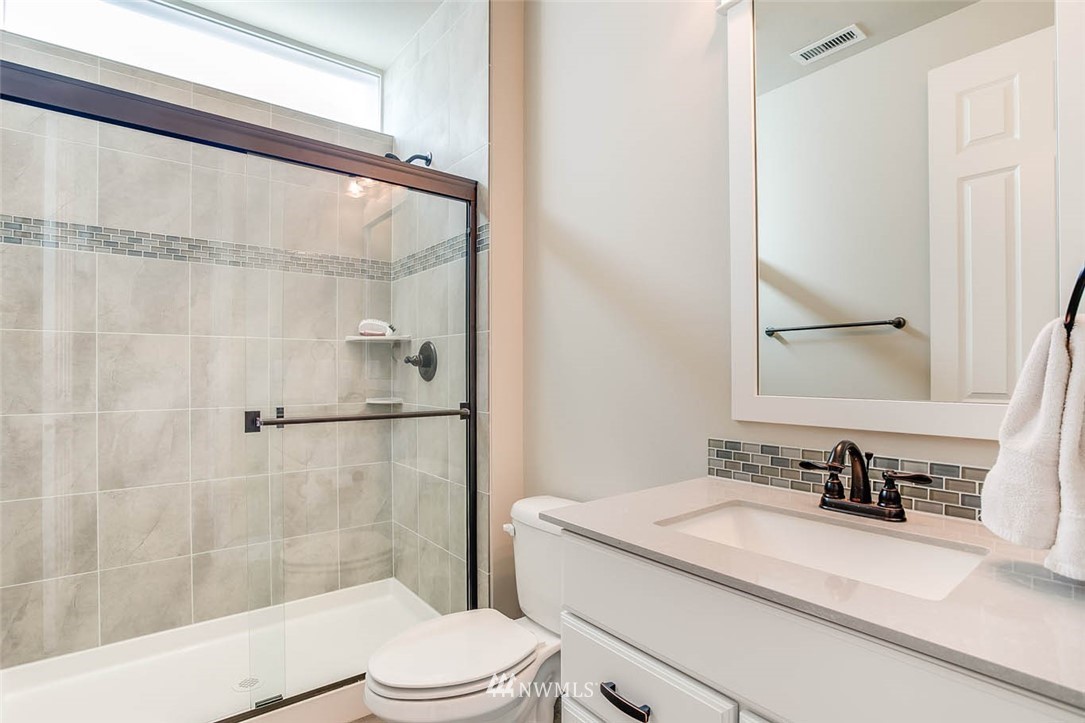4913 Southeast 3rd Place Renton, WA 98059 - Photo 5 of 25