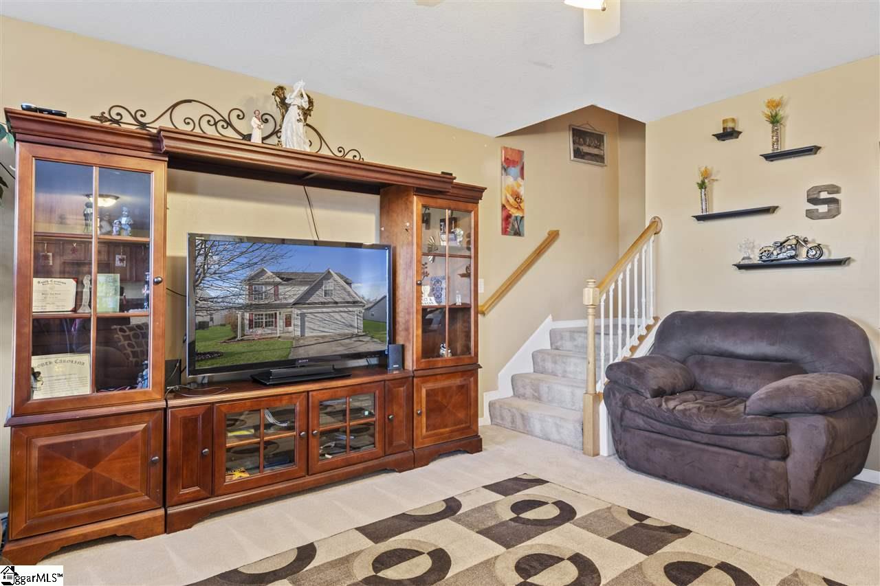 101 Catterick Way Fountain Inn, SC 29644 - Photo 8 of 24 Gallery Image 8