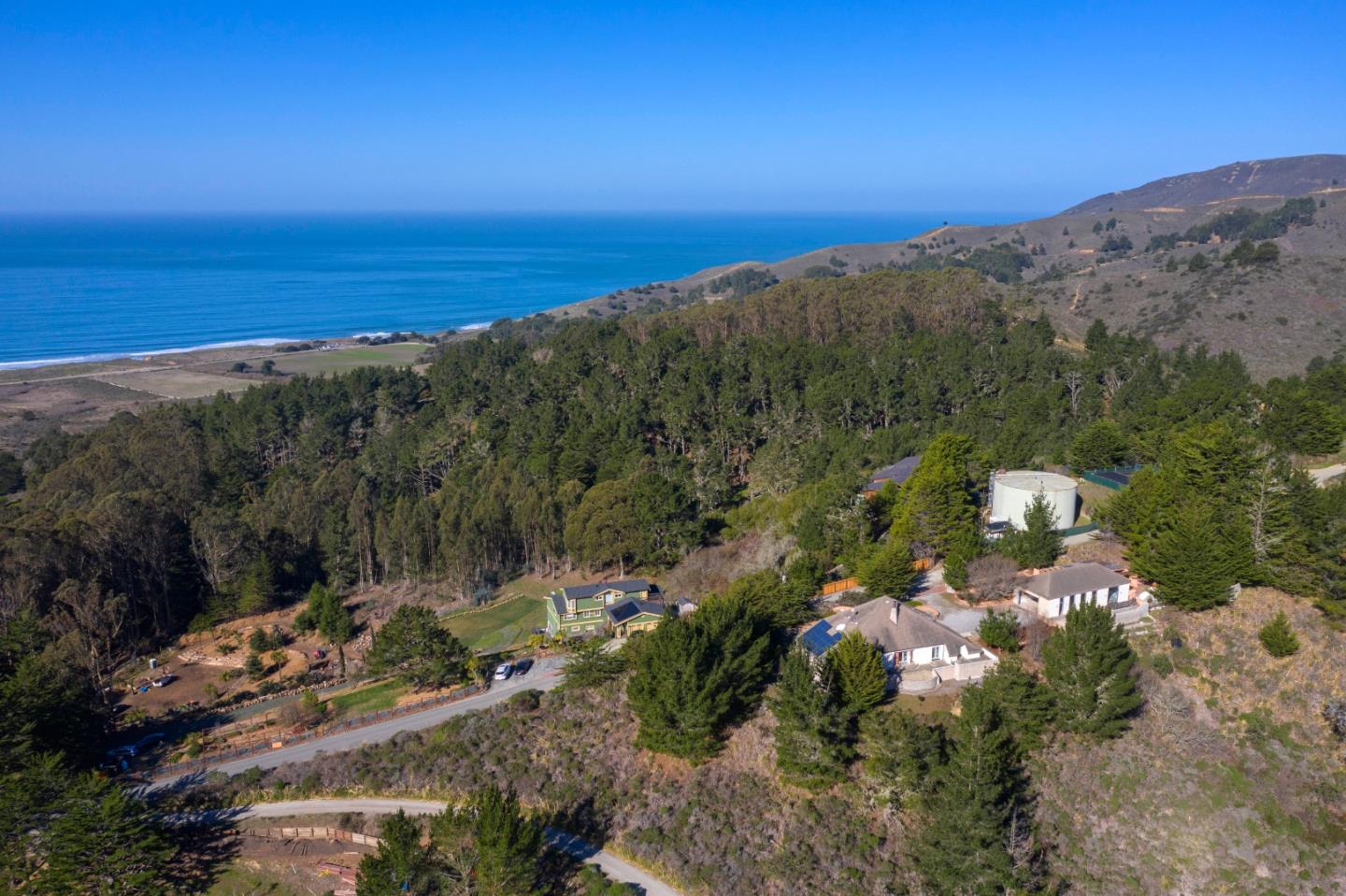 775 Alta Vista Road Montara, CA 94037 - Photo 27 of 27 a view of lake and mountain