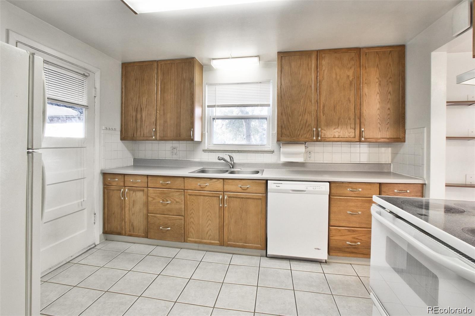 4744 Estes Street Wheat Ridge, CO 80033 - Photo 8 of 15 Gallery Image 8