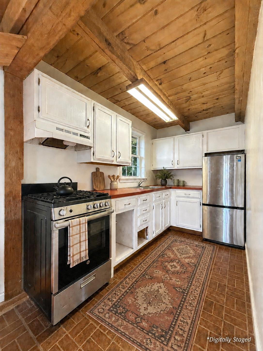 109 East Colebrook Road Colebrook, NH 03576 - Photo 4 of 33 Gallery Image 4