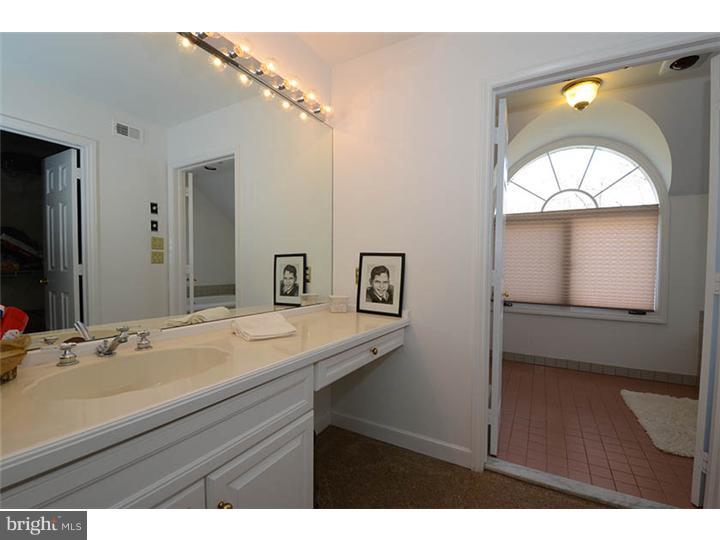 237 Ravenscliff Road Wayne, PA 19087 - Photo 20 of 25 Bathroom