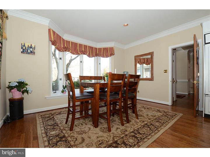 237 Ravenscliff Road Wayne, PA 19087 - Photo 6 of 25 Kitchen