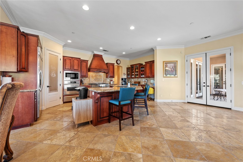 9609 Equestrian Drive Riverside, CA 92503 - Photo 15 of 41