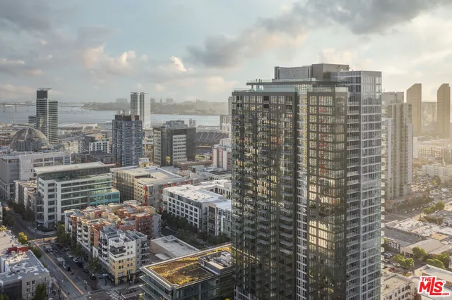 $11,500 | 601 11th, Unit PH 3304, San Diego, CA 92101