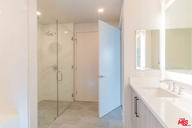 $11,500 | 601 11th, Unit PH 3304, San Diego, CA 92101