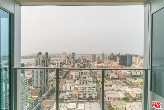 $11,500 | 601 11th, Unit PH 3304, San Diego, CA 92101