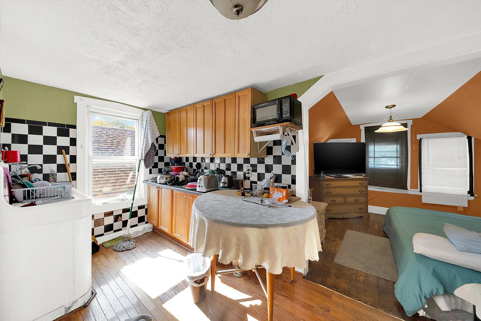 3133 South Pulaski Road Chicago, IL 60623 - Photo 6 of 12 Gallery Image 6