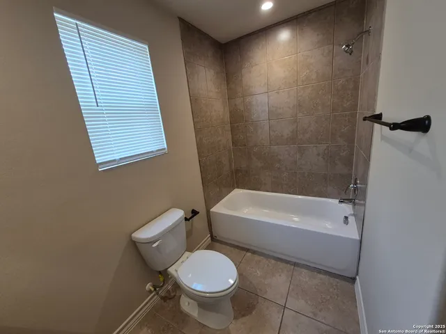$1,295 | 6015 Jax Way, Unit 104, San Antonio, TX 78244
