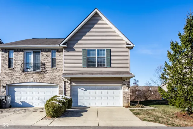 $189,900 | 6220 Bishops Pond Lane, Indianapolis, IN 46268