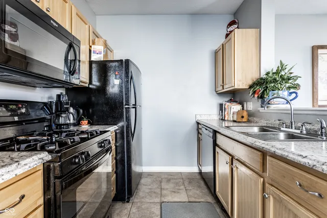 $189,900 | 6220 Bishops Pond Lane, Indianapolis, IN 46268