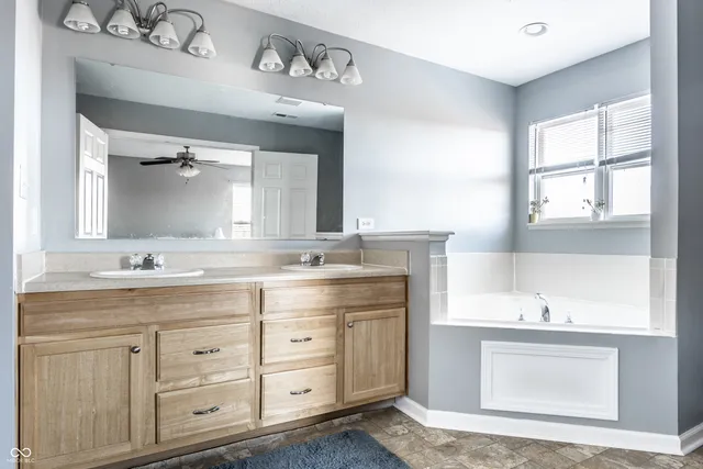 $189,900 | 6220 Bishops Pond Lane, Indianapolis, IN 46268