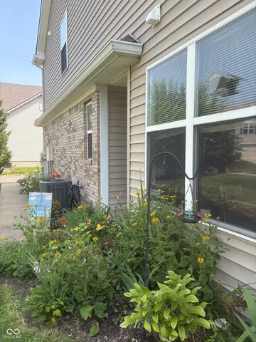 $189,900 | 6220 Bishops Pond Lane, Indianapolis, IN 46268