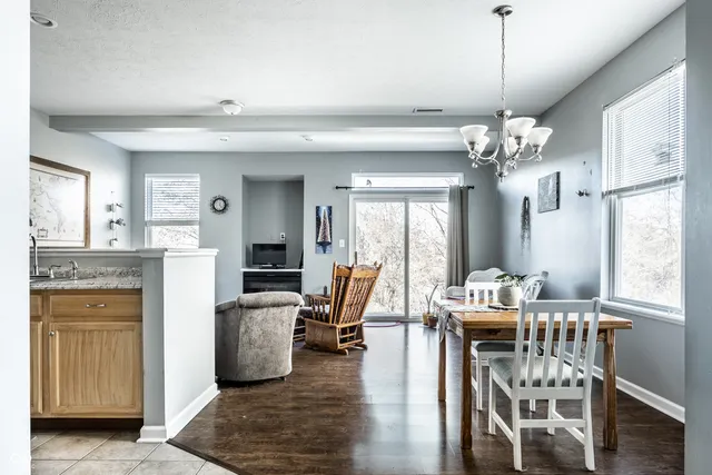 $189,900 | 6220 Bishops Pond Lane, Indianapolis, IN 46268