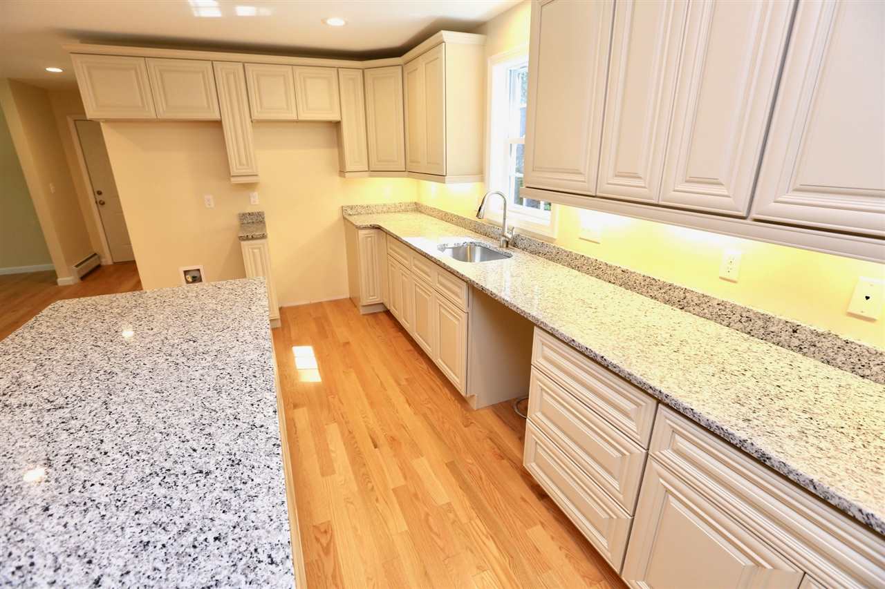 94 Snowshoe Road Henniker, NH 03242 - Photo 4 of 40