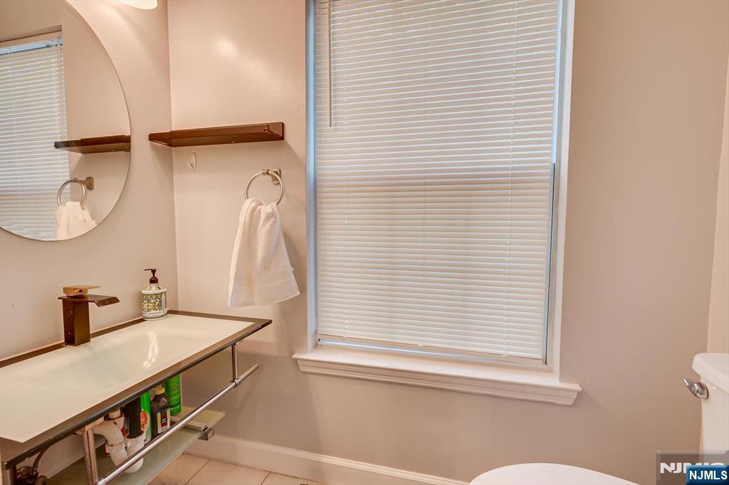 202 Prestwick Way, Unit 202 Edison, NJ 08820 - Photo 21 of 34