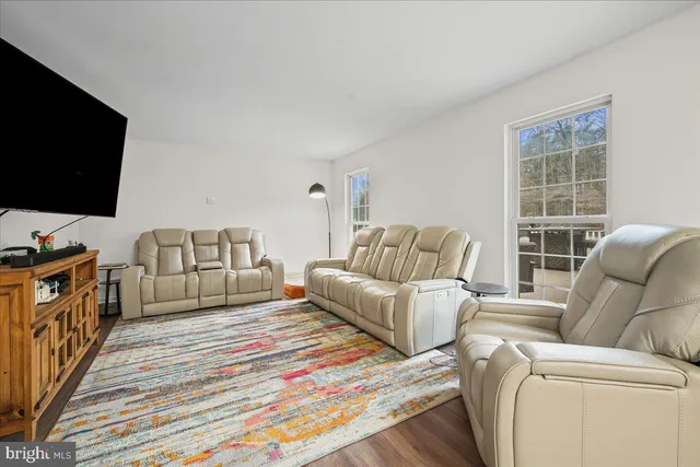 $580,000 | 16 Sir Barton Court, Newark, DE 19702