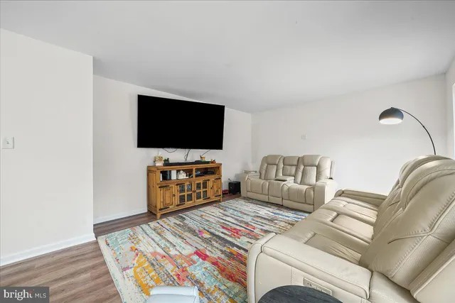 $580,000 | 16 Sir Barton Court, Newark, DE 19702