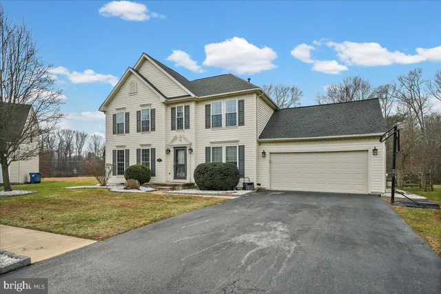 $580,000 | 16 Sir Barton Court, Newark, DE 19702