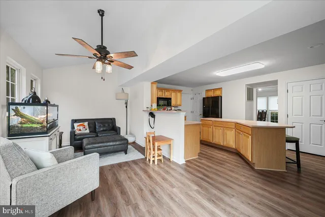 $580,000 | 16 Sir Barton Court, Newark, DE 19702