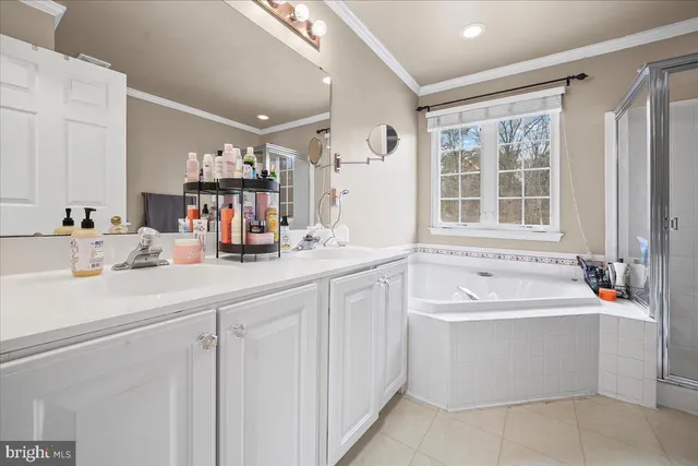 $580,000 | 16 Sir Barton Court, Newark, DE 19702