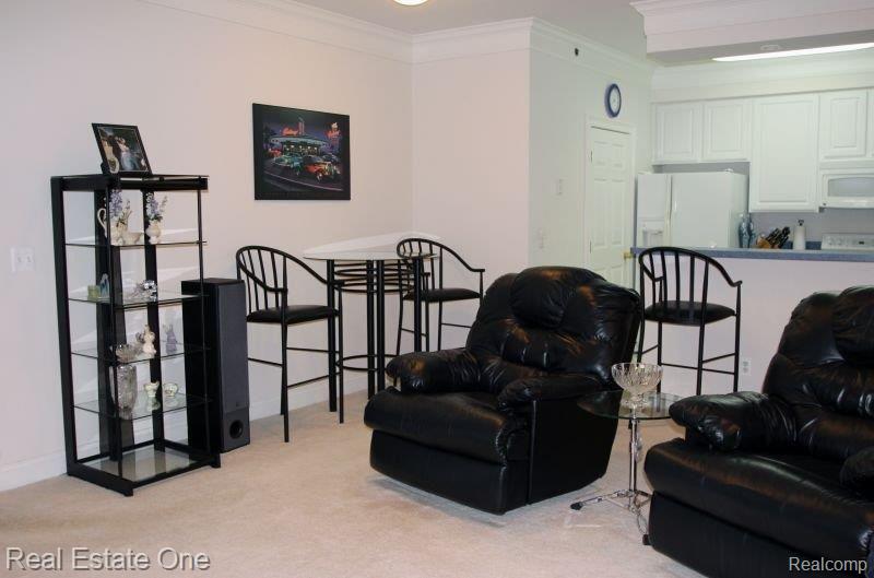 39178 Hayes Road, Unit 23 Clinton Township, MI 48038 - Photo 11 of 18 Living room