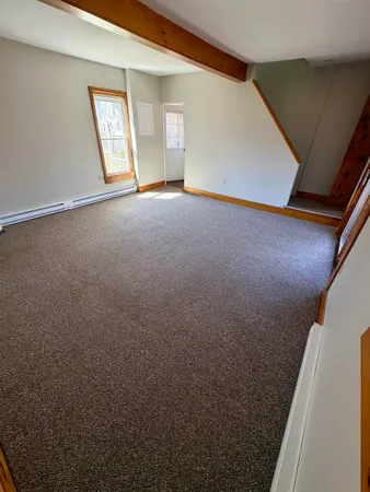 $2,000 | 834 Main Street, Unit 3, Hopkinton, NH 03229