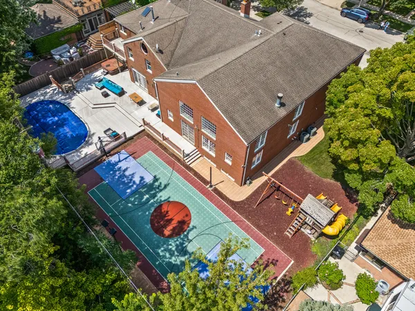 $2,500,000 | 2851 West Rascher Avenue, Chicago, IL 60625