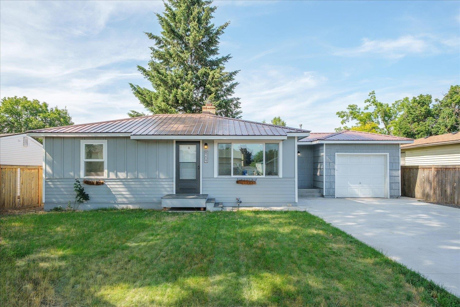 8209 East Indiana Avenue Spokane Valley, WA 99212 - Photo 4 of 48