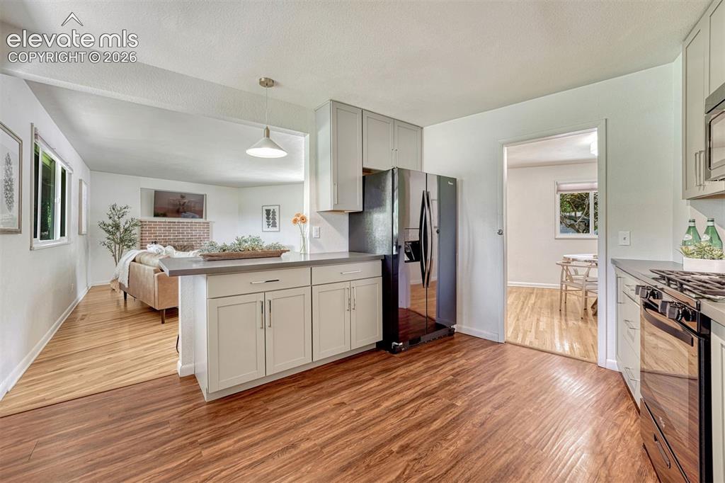 2103 Paseo Road Colorado Springs, CO 80907 - Photo 5 of 38