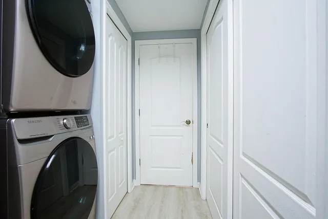 a view of walk in closet