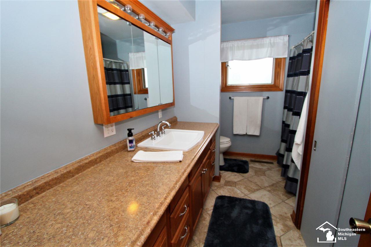 13100 Briar Hill Road Carleton, MI 48117 - Photo 21 of 28