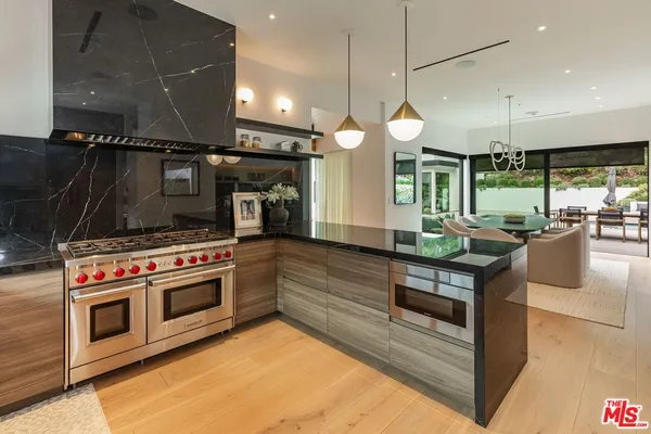 $32,000 | 9455 Eden Drive, Beverly Hills, CA 90210