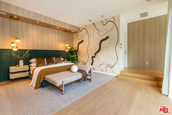 $32,000 | 9455 Eden Drive, Beverly Hills, CA 90210