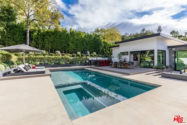 $32,000 | 9455 Eden Drive, Beverly Hills, CA 90210