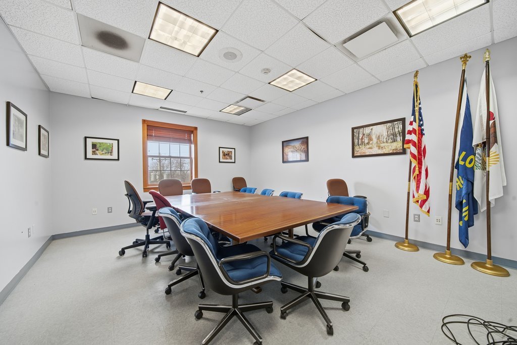 921 South State Street Lockport, IL 60441 - Photo 22 of 28 a dining room with furniture and window