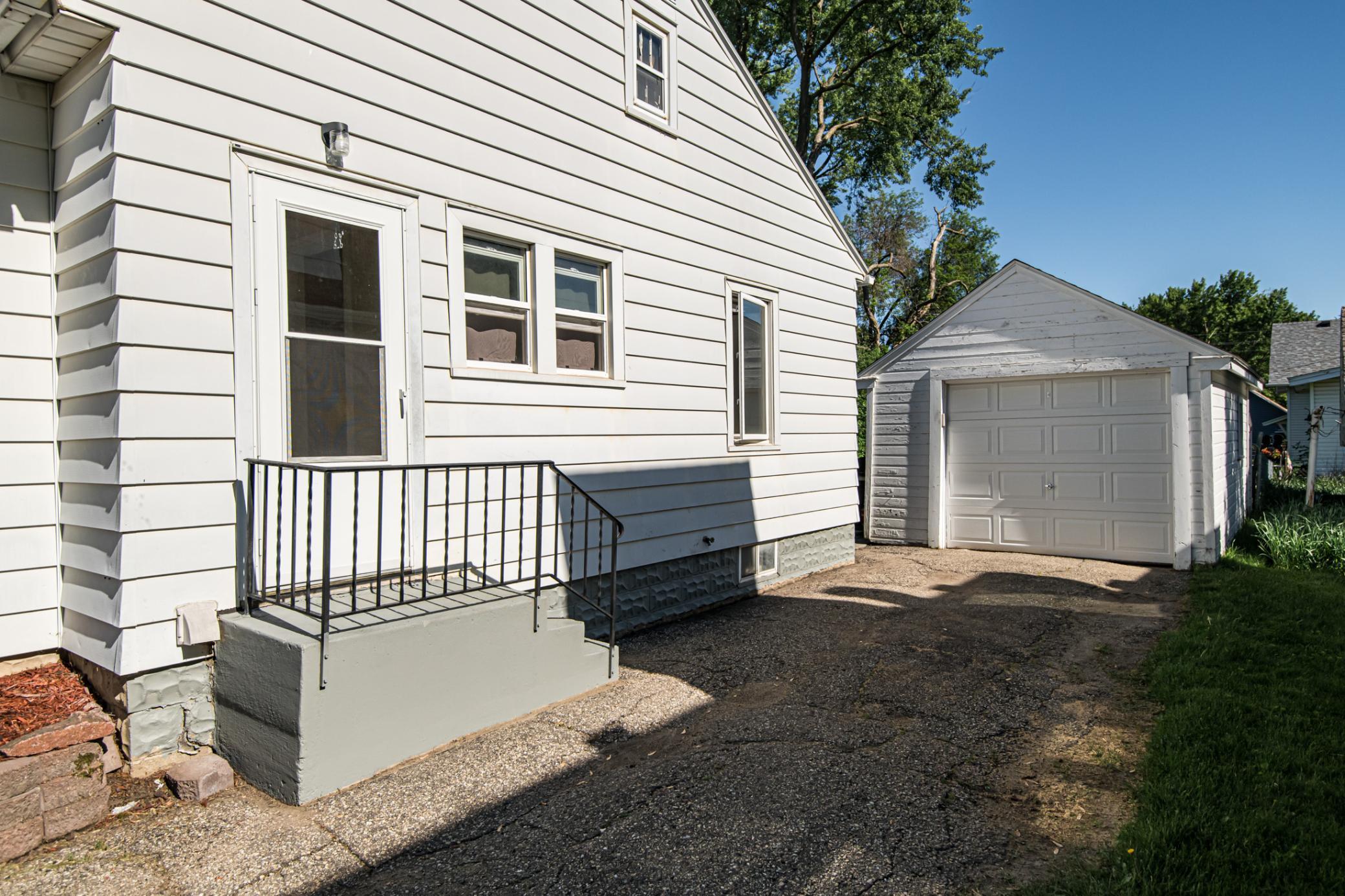 1431 1st Street Southeast Rochester, MN 55904 - Photo 19 of 21 Gallery Image 19