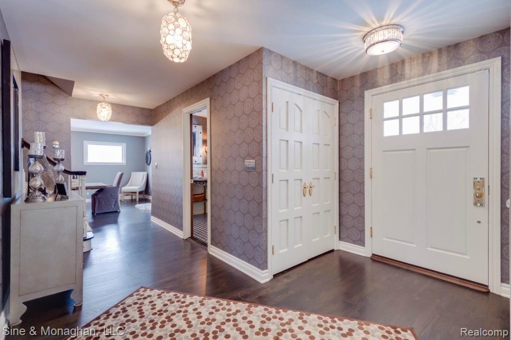 607 Middlesex Road Grosse Pointe, MI 48230 - Photo 13 of 27 20140126_607 Middlesex FINAL (7 of 28).jpg