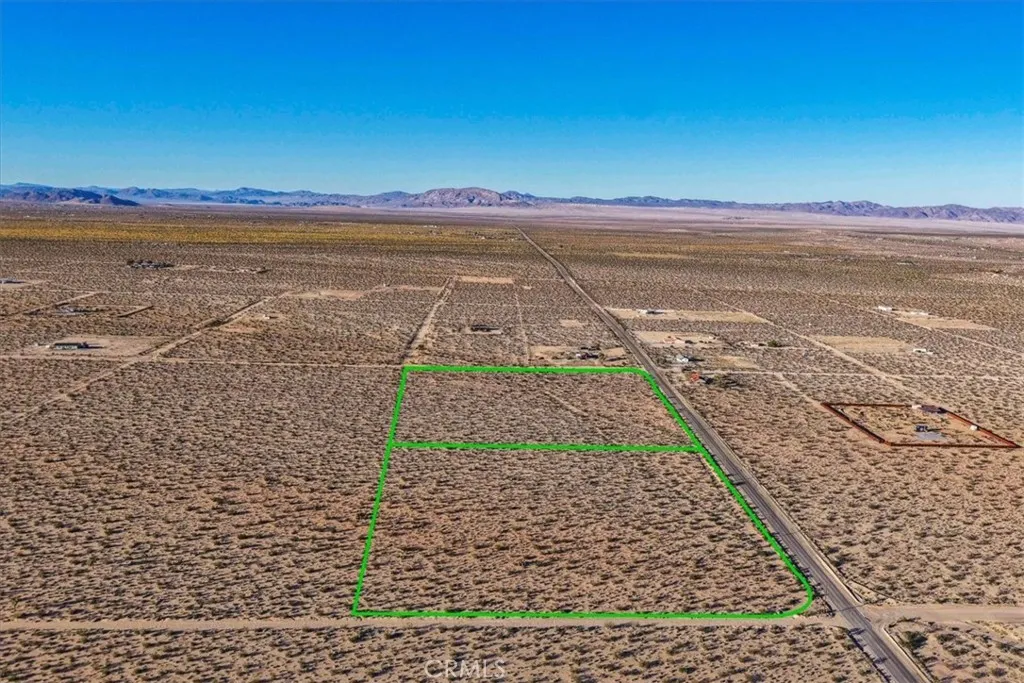 2110 Border Joshua Tree, CA 92252 - Photo 4 of 8 a view of an ocean and beach