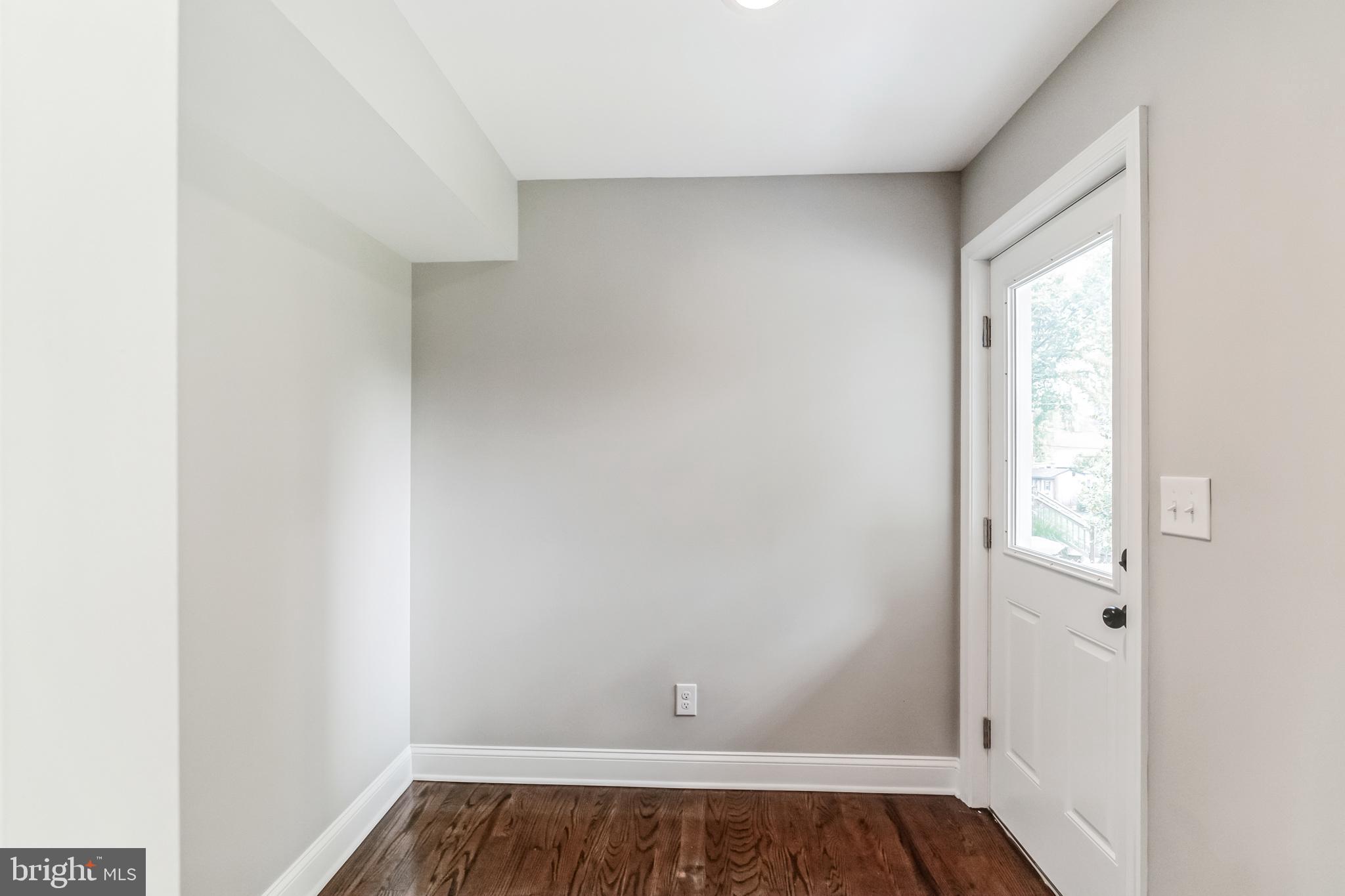 1317 Bradford Road Oreland, PA 19075 - Photo 17 of 39 Mudroom off of back entrance