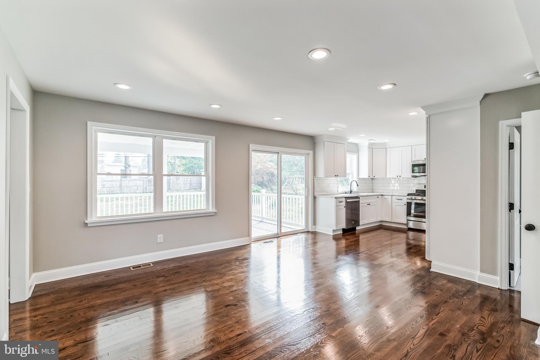 1317 Bradford Road Oreland, PA 19075 - Photo 8 of 39 Dining room