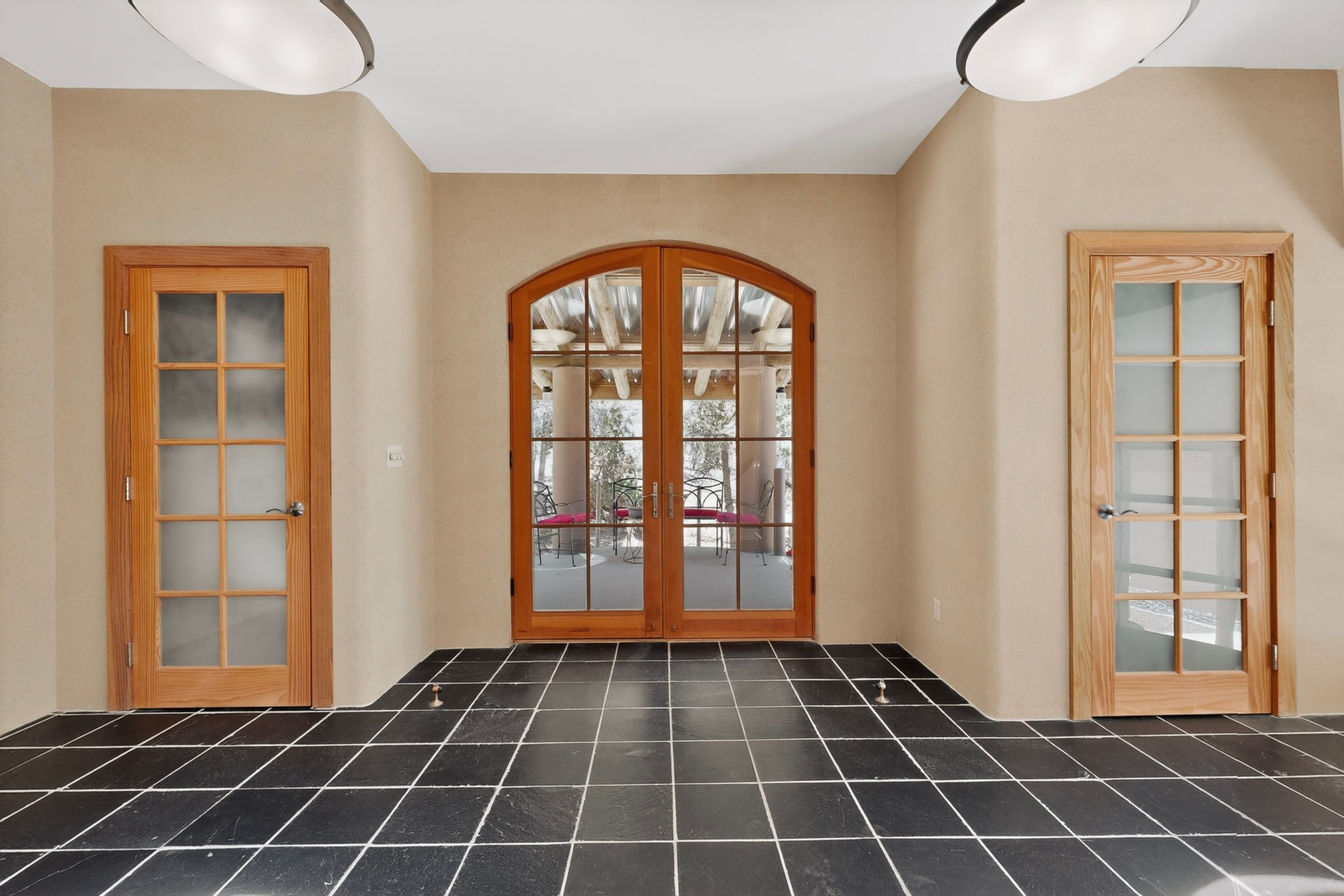 1404 Tesuque Creek Road Santa Fe, NM 87501 - Photo 18 of 55 Entry foyer