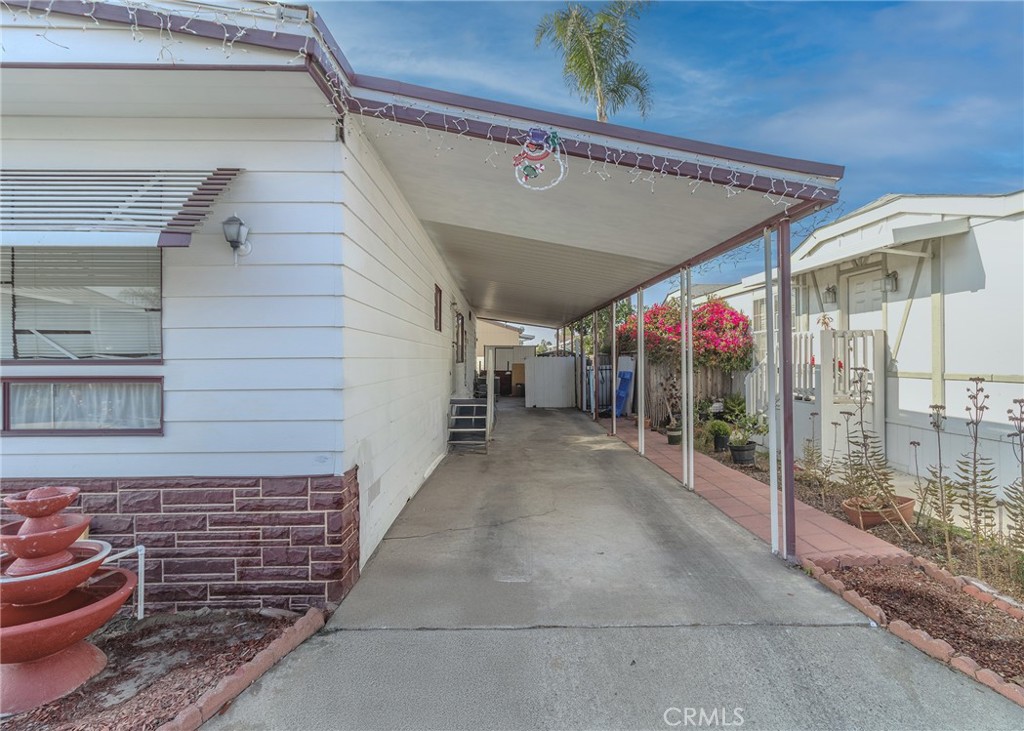 1616 South Euclid Street Anaheim, CA 92804 - Photo 2 of 22 a view of a porch