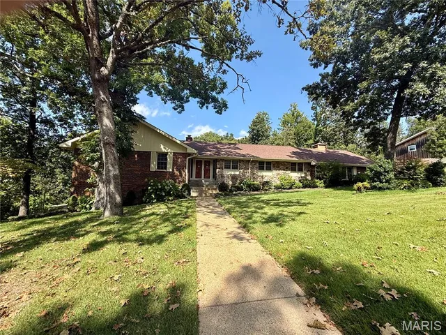 $425,000 | 2035 King Road, Poplar Bluff, MO 63901