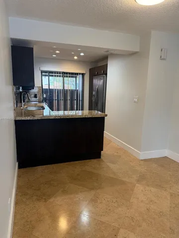 $2,350 | 118 Wimbledon Lakes Drive, Plantation, FL 33324