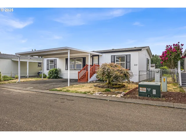 a view of a house with a outdoor space