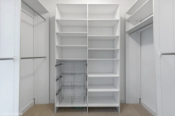 $3,900 | 512 North McClurg Court, Unit 2204, Chicago, IL 60611